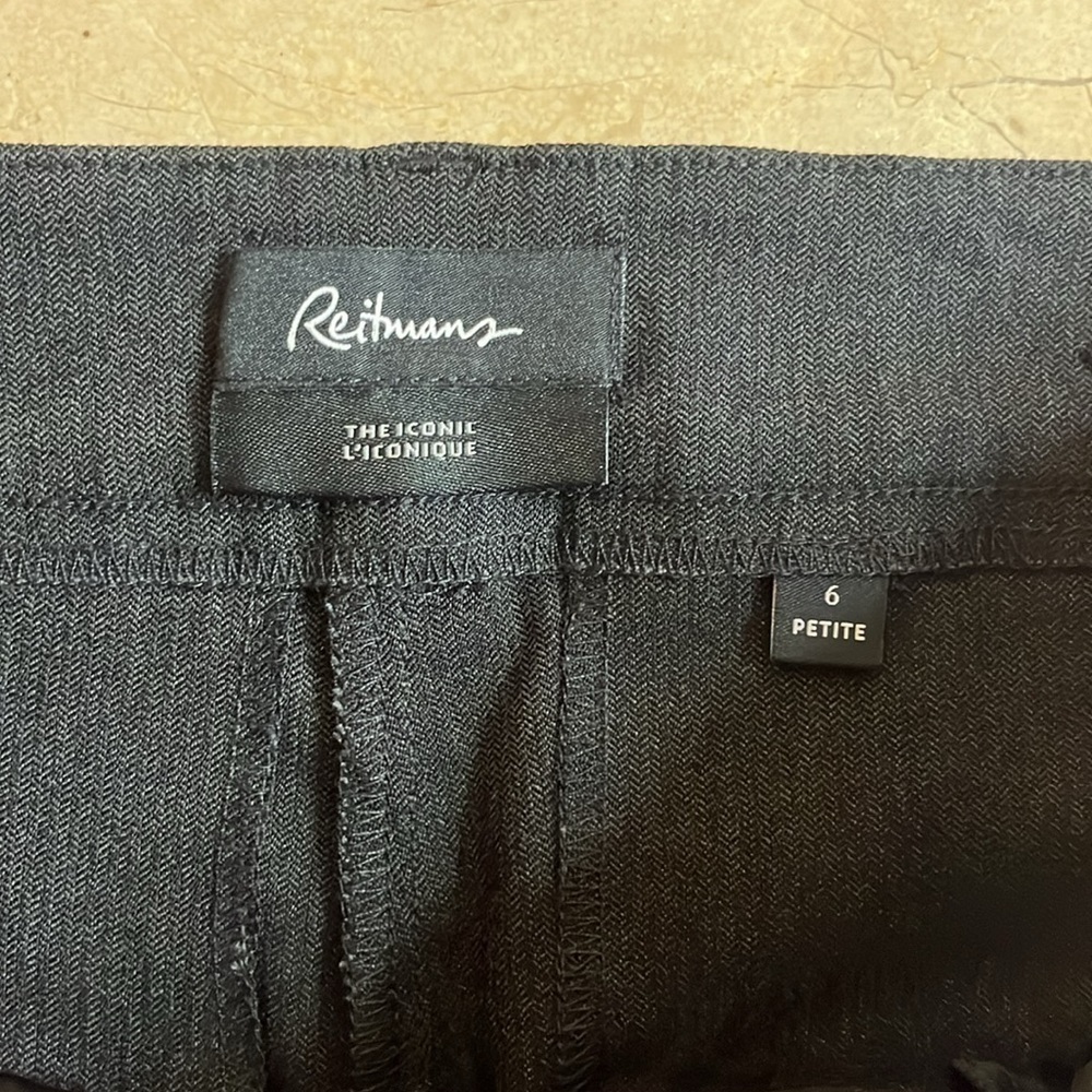⭐️ Reitmans The Iconic charcoal pants - size 6 petite - Picture 3 of 8